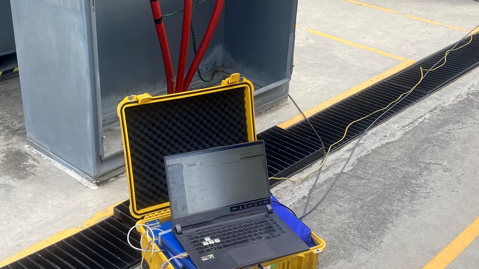 Trabajo de campo para evaluación de arco eléctrico